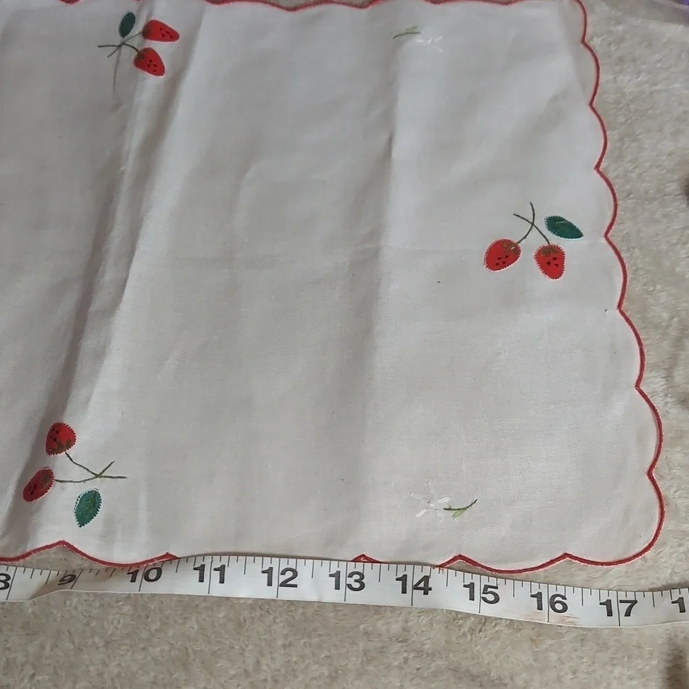 Vintage Placemats  Cream Red Appliques and Embroidered Scalloped Edges